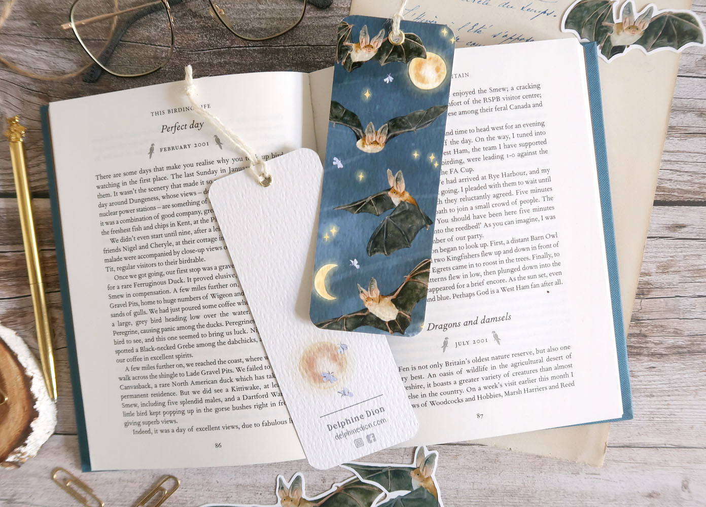 marque-page artisanal motif chauves-souris et ciel étoilé